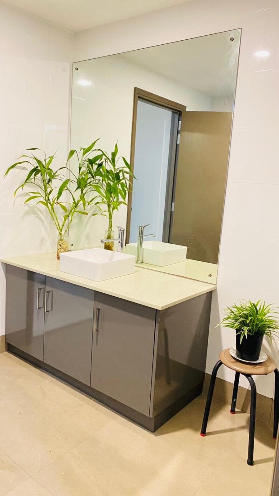 Lovely 4-Bedroom Holiday Home With Free Parking. ラウトカ エクステリア 写真